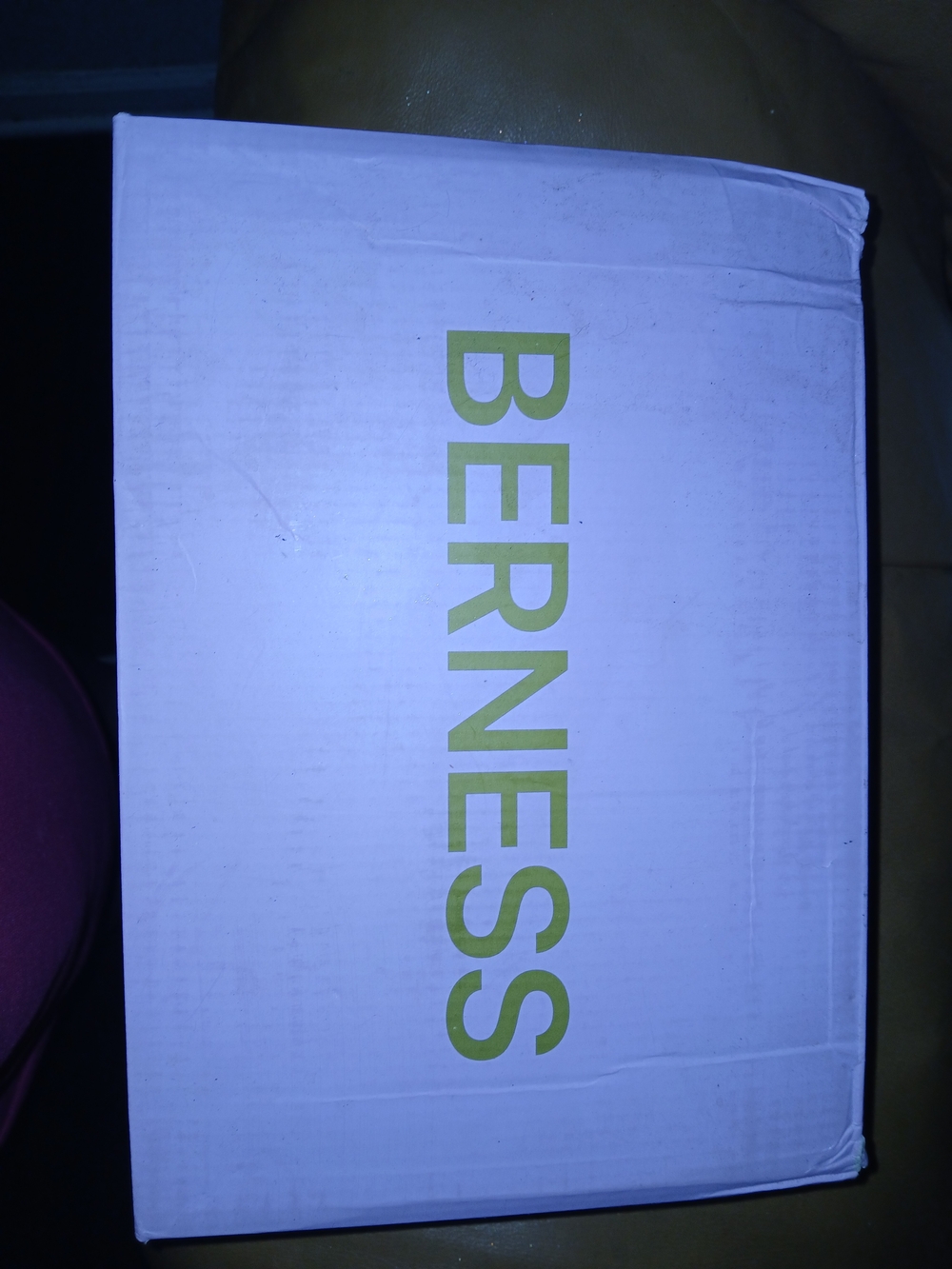 Womens Size 10 Berness Shoes